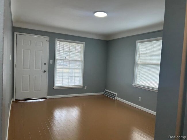 Foto del edificio - 19710 Moross Rd