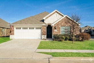 Building Photo - 2620 Middleton Rd