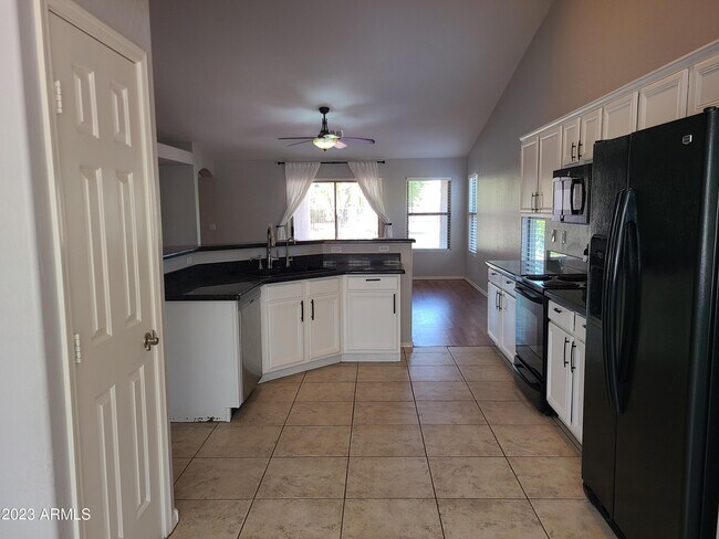 Building Photo - 22148 E Calle de Flores