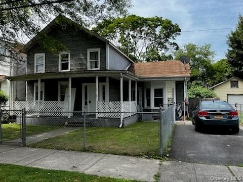 Primary Photo - 119 Ball St