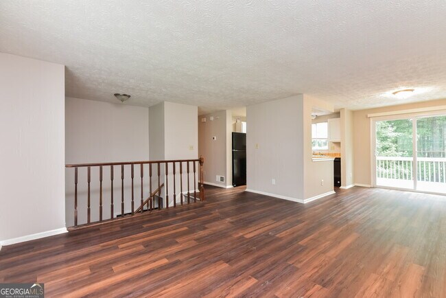 Building Photo - 2086 Singer Way