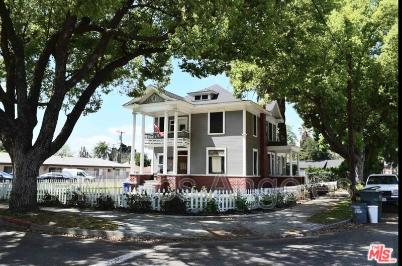 Primary Photo - 695 N Main St