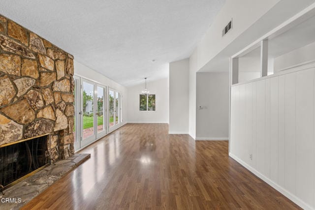 Building Photo - 1370 Cresthaven Dr