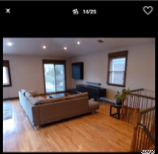 Foto del edificio - 146-47 Bayside Ave