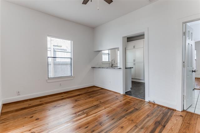 Foto del edificio - 6347 Belmont Ave