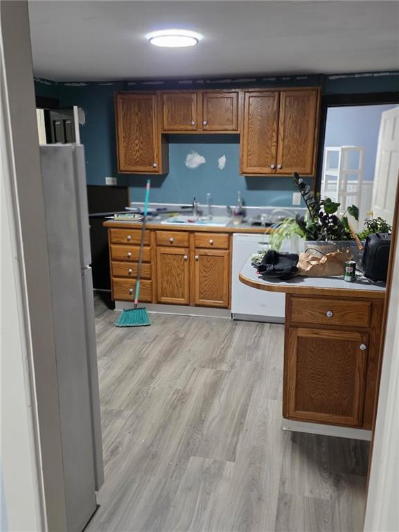 Foto del edificio - 8 Racicot Ave