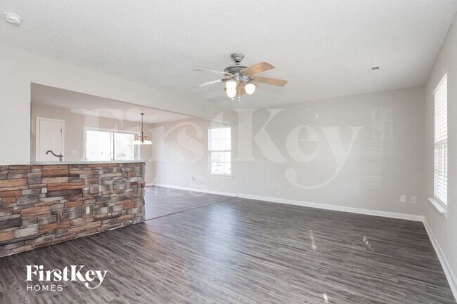 Foto del edificio - 14337 Fokker Pl