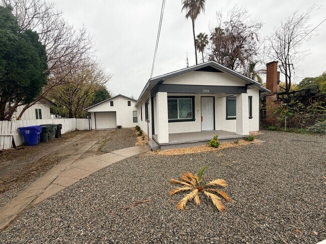 Foto del edificio - Charming 3-bedroom, 2-bathroom home located in the city of San Bernardino, CA.