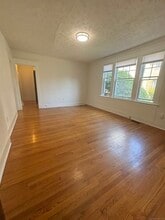 Building Photo - 155 Elm St