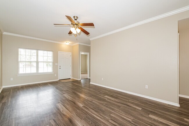 Foto del edificio - 13312 Beaumont Dr