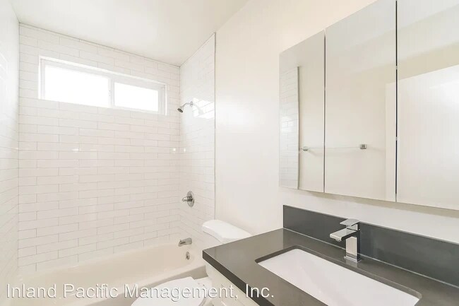 Foto del edificio - 1351 Manhattan Beach Blvd