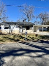 Building Photo - 125 Murdock Ave