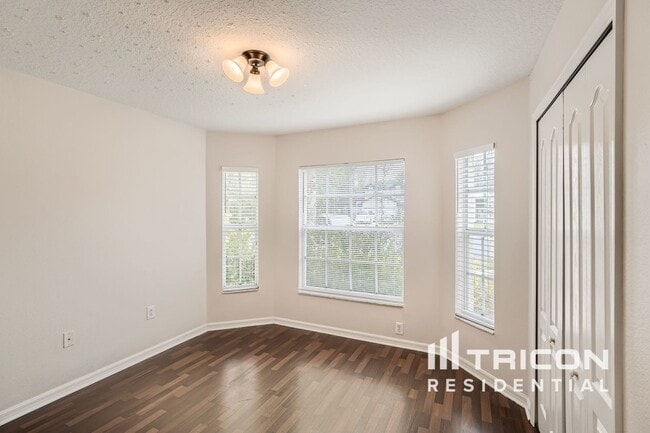 Foto del edificio - 1214 Katahdin Ct