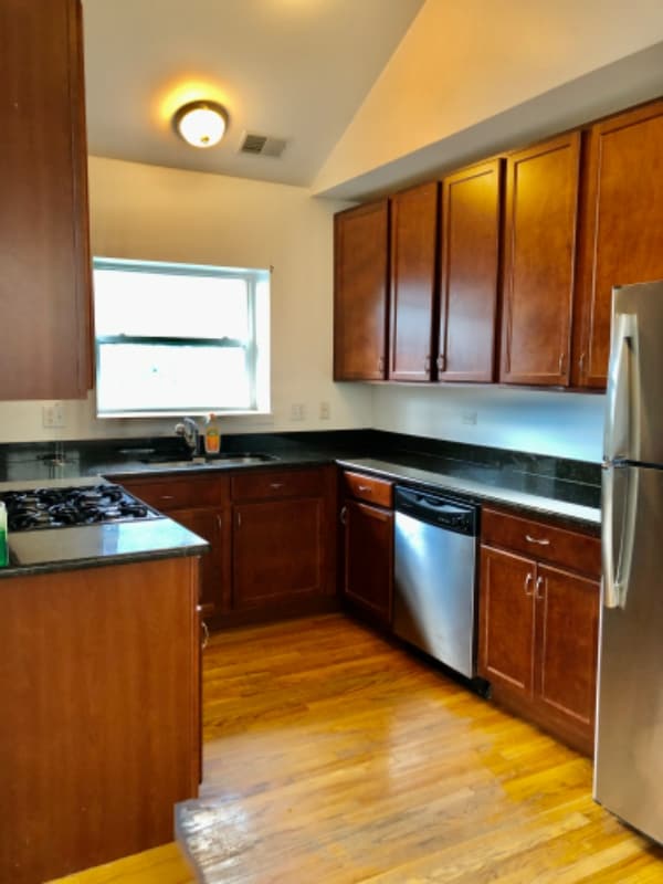 Foto del edificio - 2648 W Cortez St