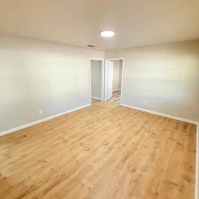 Foto del edificio - 4004 SE 25th St