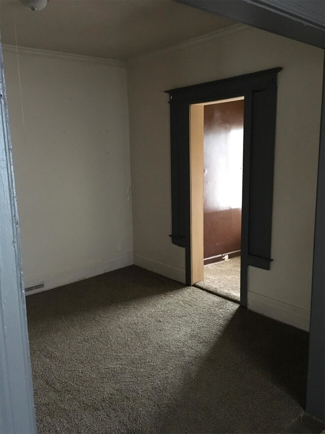 Foto del edificio - 104 Lyndhurst St