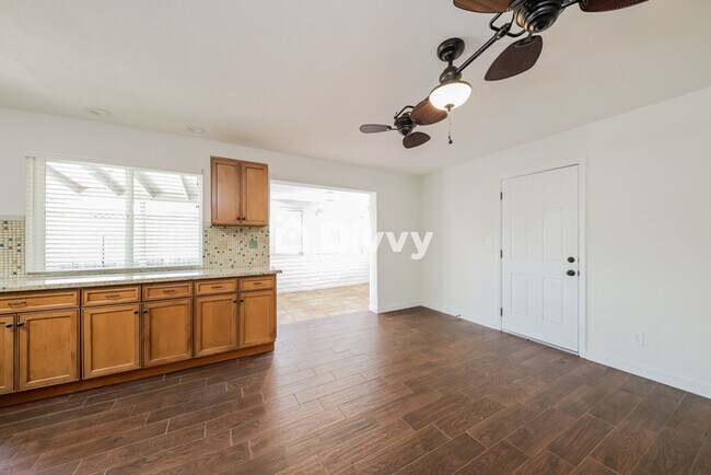 Foto del edificio - 2119 W Eugie Ave, Phoenix, AZ 85029, USA