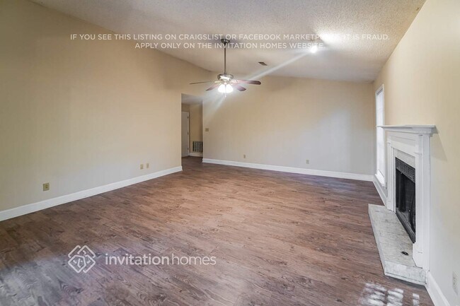 Foto del edificio - 7855 Dogwood Way