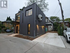 Building Photo - 411 Annette St