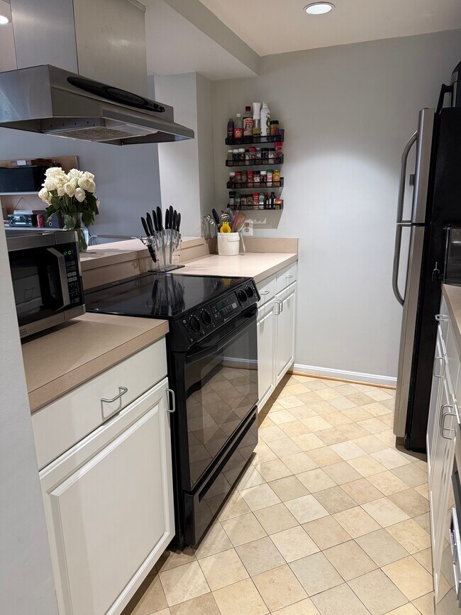 cocina - 911 S Charles St