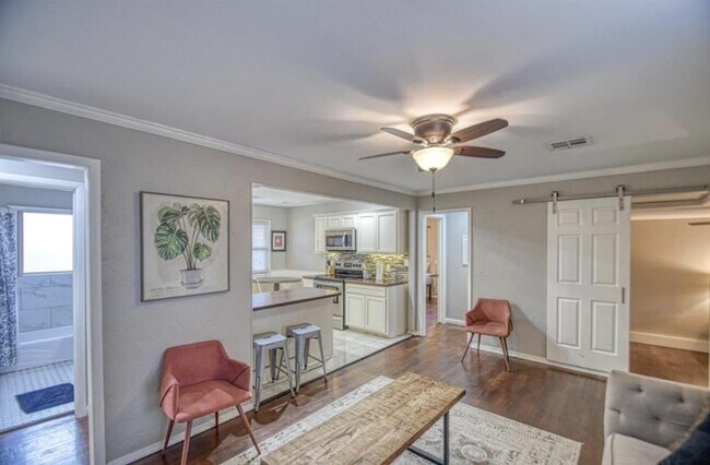 Foto del edificio - 4508 NW 34th St