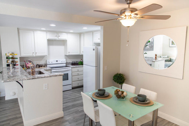 Dining and Kitchen Area - Ridgeline Apartments