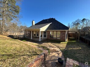 Building Photo - 317 Dogwood S Ln
