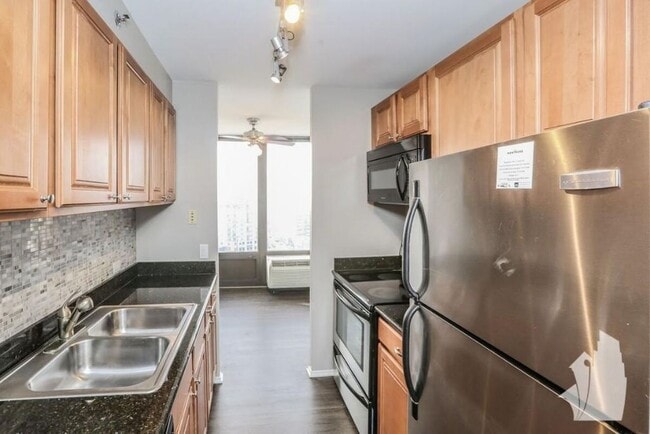 Foto del edificio - 4334 N Hazel St