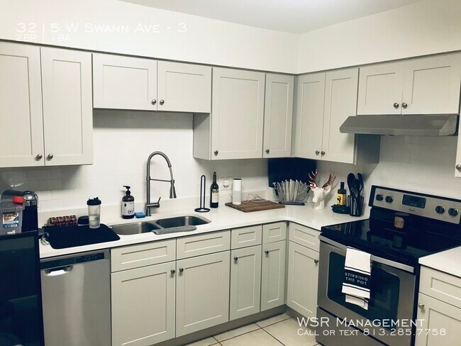 Foto del edificio - 3215 W Swann Ave