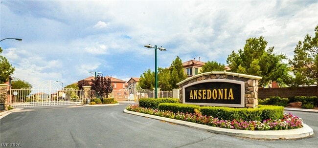 Building Photo - 10624 Allegrini Dr