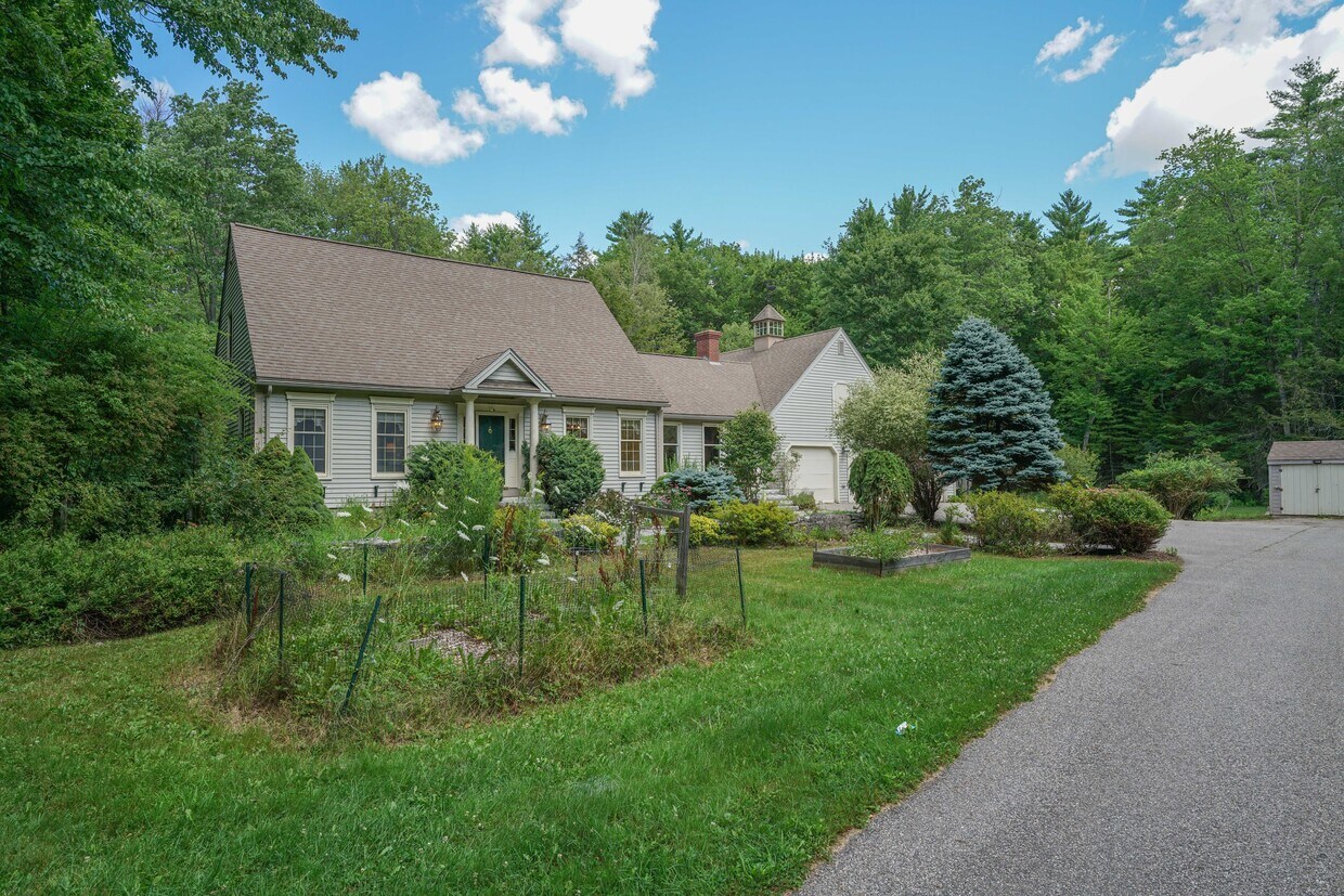 40 Mahlon Ave, Gorham, ME 04038 House Rental in Gorham, ME