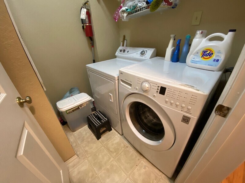 Primary Photo - 13820 Sutton Park Dr N
