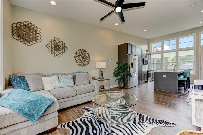 Foto del edificio - 1215 Cushenberry Ln