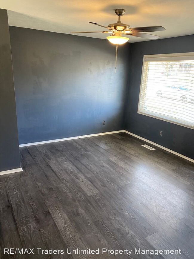 Building Photo - 3 br, 2 bath House - 16 Eleanor Ct.
