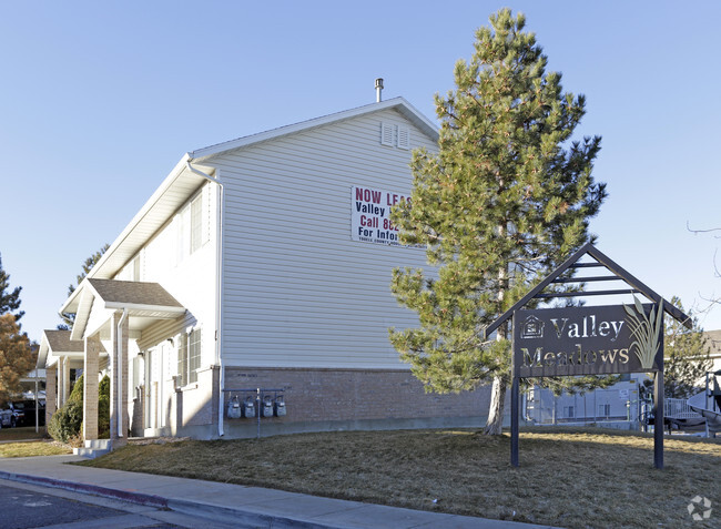 Building Photo - Valley Meadows