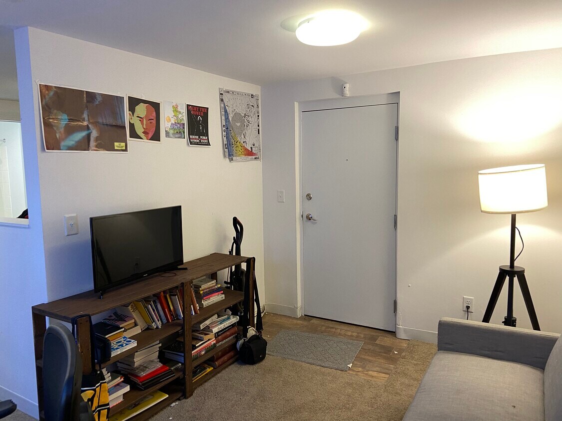 Building Photo - 509 Harley Dr