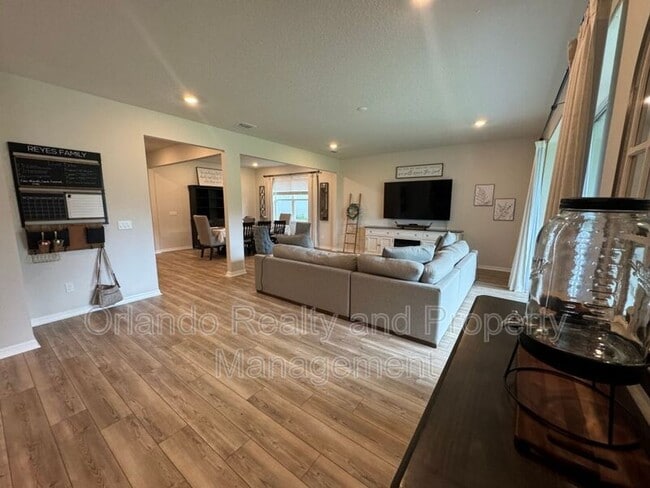 Photo - 5625 Cedar Chase Dr House