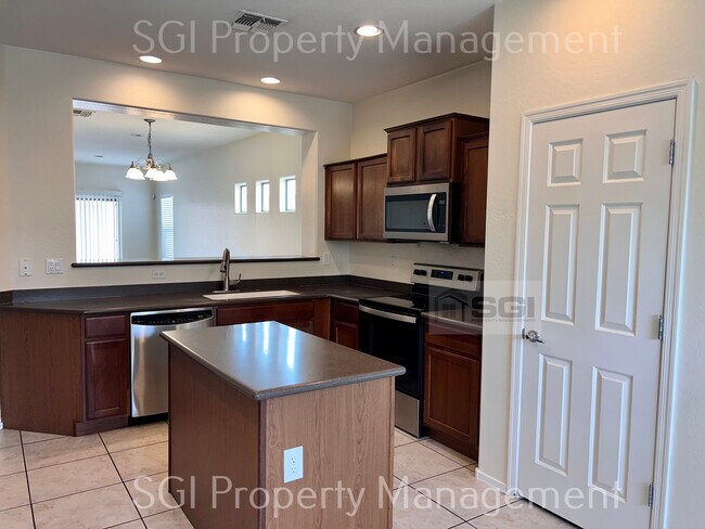 Foto del edificio - 8730 S 57th Dr