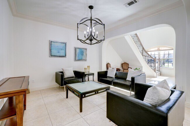Foto del edificio - 14470 Summerleaf Ln