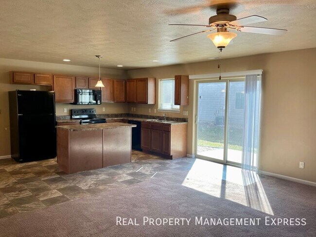 Foto del edificio - Amazing 3 Bedroom 2.5 Bath townhome in Harrisburg