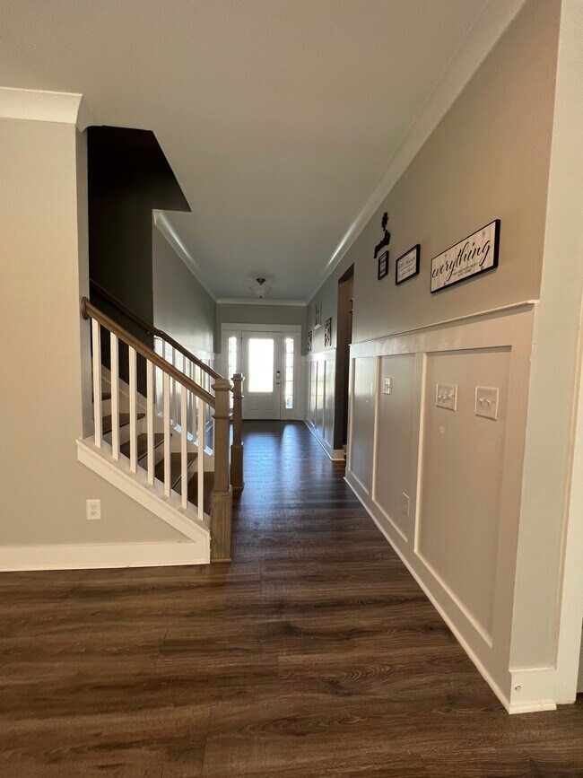 Foto del edificio - 1073 River Oaks Blvd