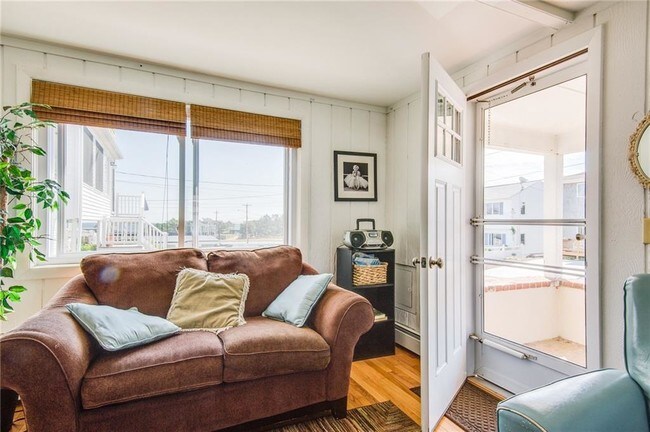 Building Photo - 11 Angell Rd