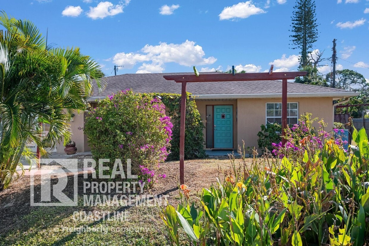 Primary Photo - Welcome to Your Venice Oasis!