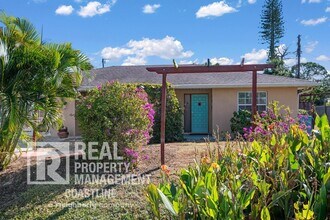 Building Photo - 755 Acadia Rd