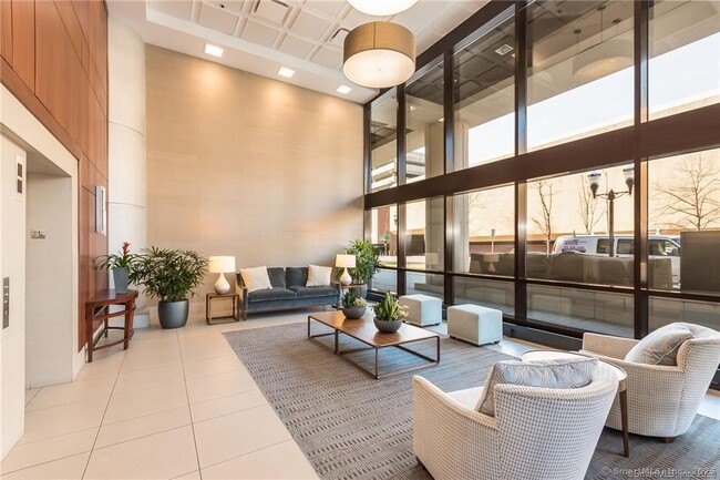 Foto del edificio - 127 Greyrock Pl