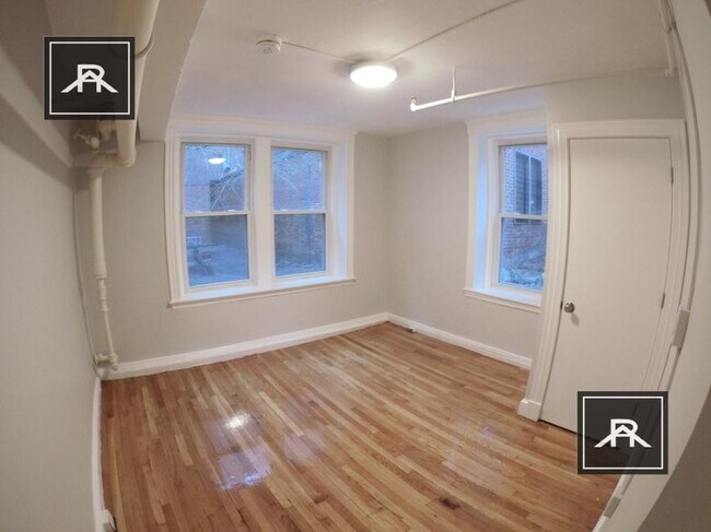 Building Photo - 3 bedroom in Brighton MA 02135