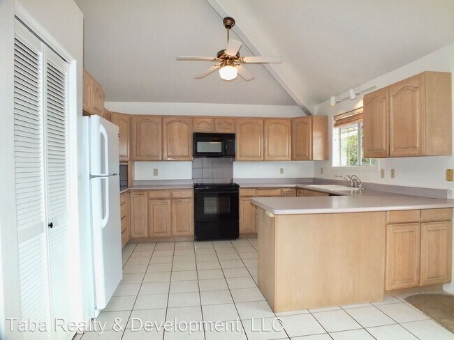 Building Photo - 7166 Aina Pono St