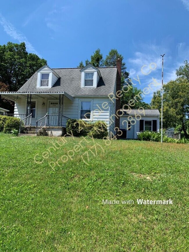 2 Bedroom, 2 Bath in York Suburban School House for Rent in York