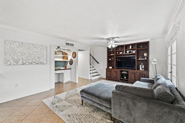 Building Photo - 1907 Back Bay Dr