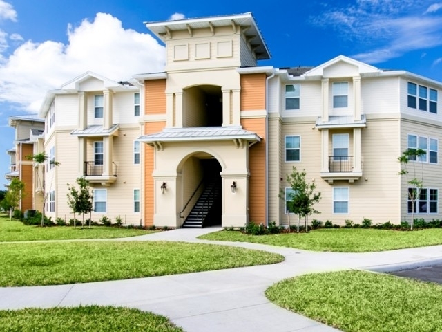 Foto principal - Osceola Pointe Apartment Homes